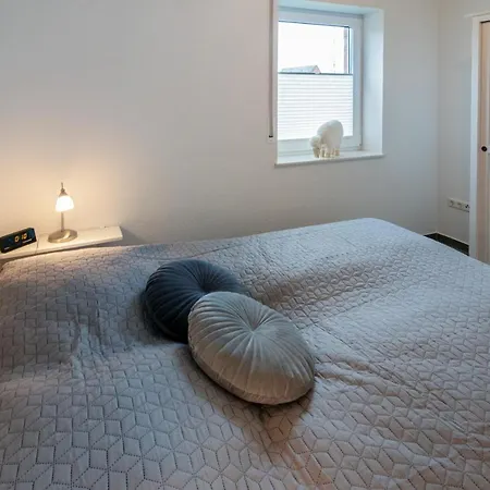 Backbord דורנומרזיל